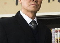 郑雷声个人资料,才华横溢的青年才俊，多领域成就斐然