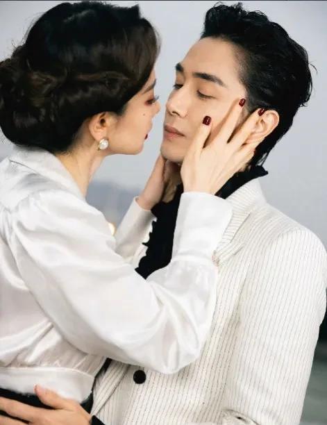 明星男友带你吃娱乐瓜